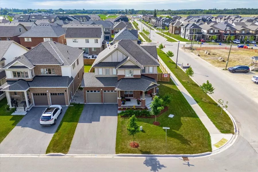 11 Harpin WAY E, Centre Wellington, ON N1M 0H2
