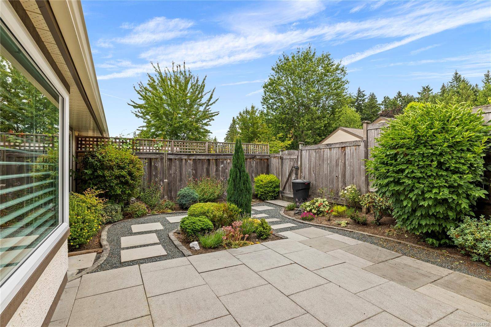 Qualicum Beach, BC V9K 1N7,885 Berwick Rd S #41
