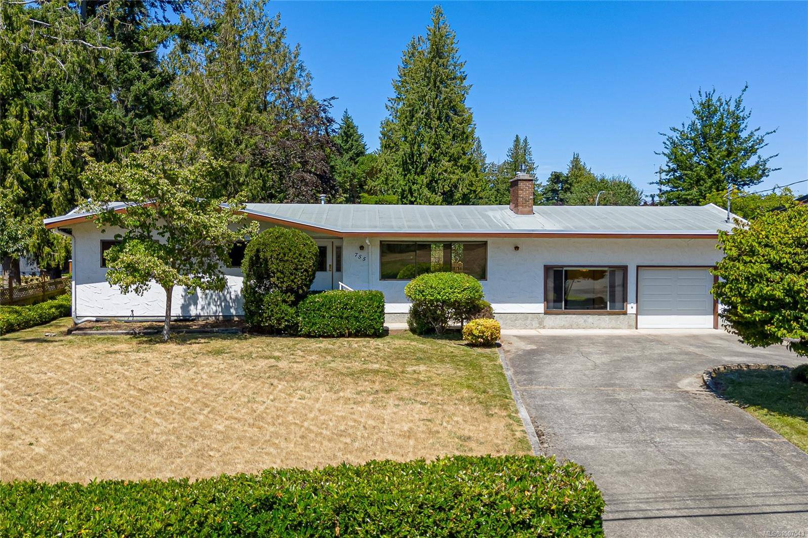 755 Sanderson Rd, Parksville, BC V9P 1B4