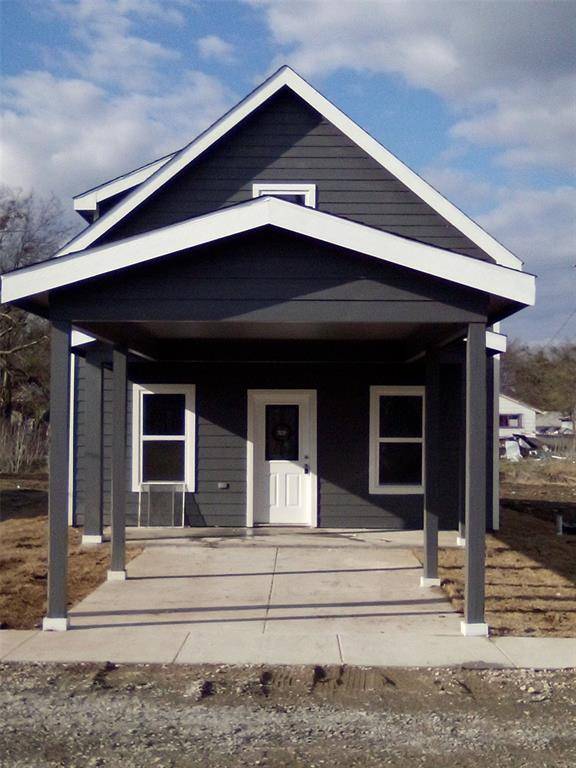 112 E Oak Street, Whitewright, TX 75491