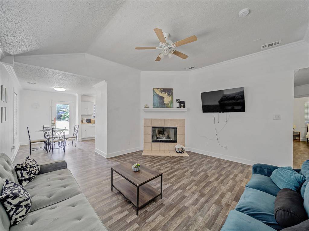 416 W 9th Street, Dallas, TX 75208