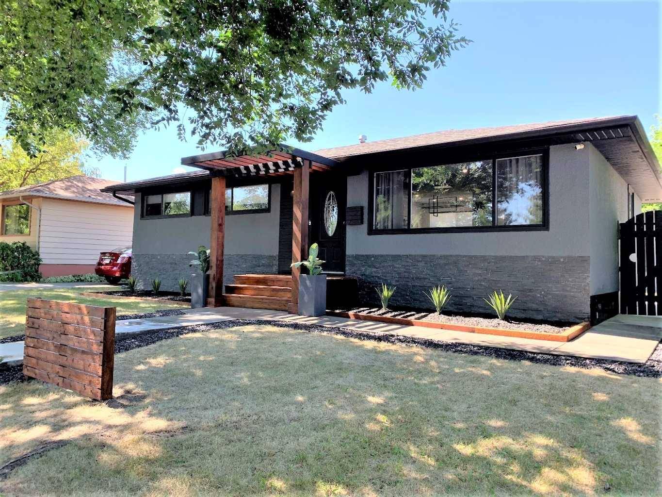 Calgary, AB T3E 5T4,6020 Lacombe WAY Southwest