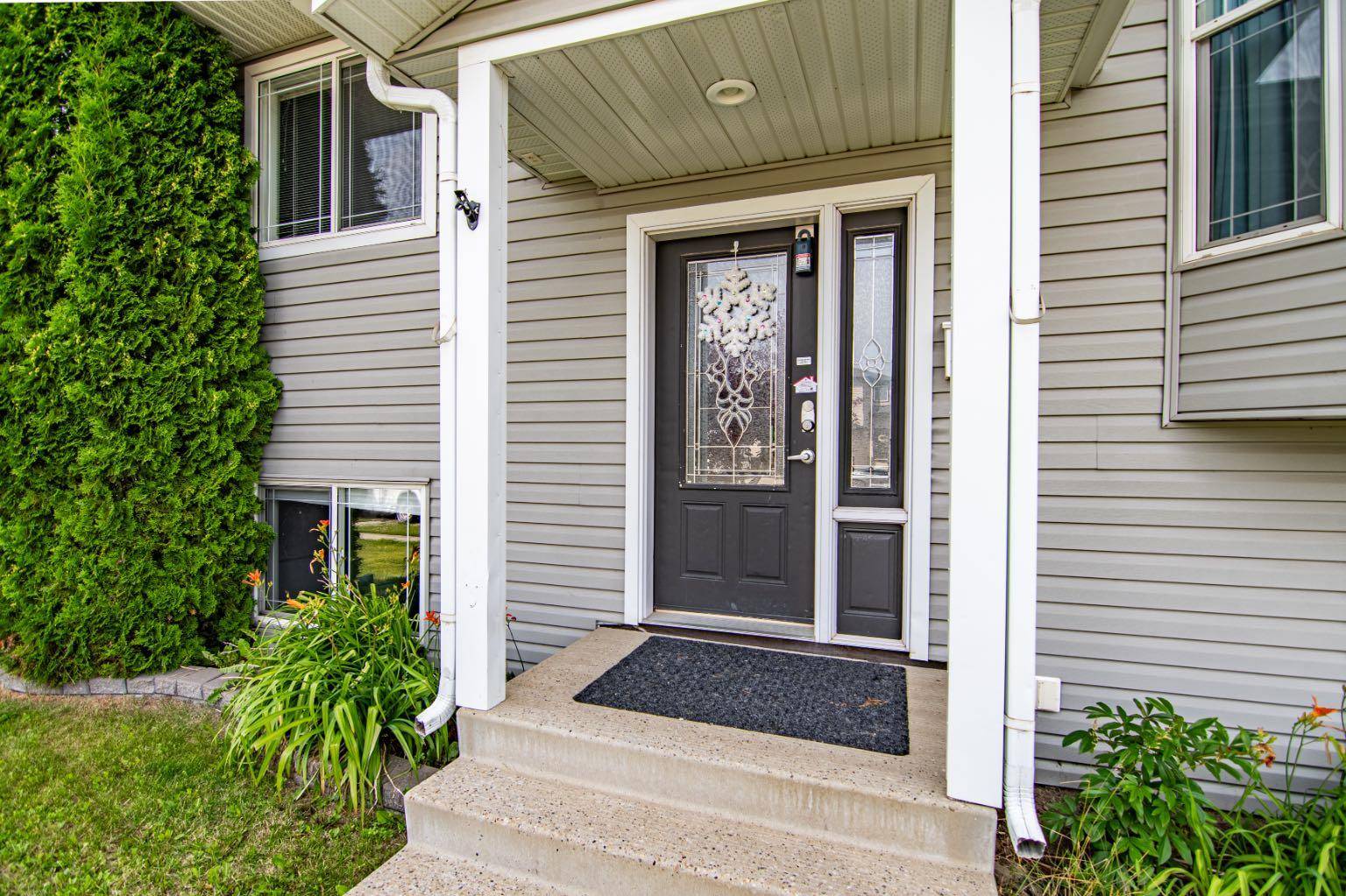 Blackfalds, AB T4M 0E4,5 Pioneer WAY