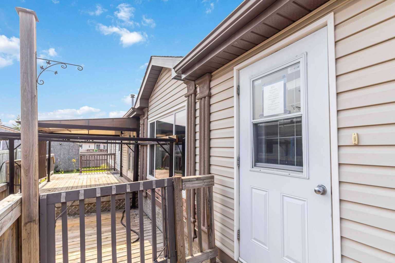 Fort Mcmurray, AB T9K 0G3,305 Ash WAY