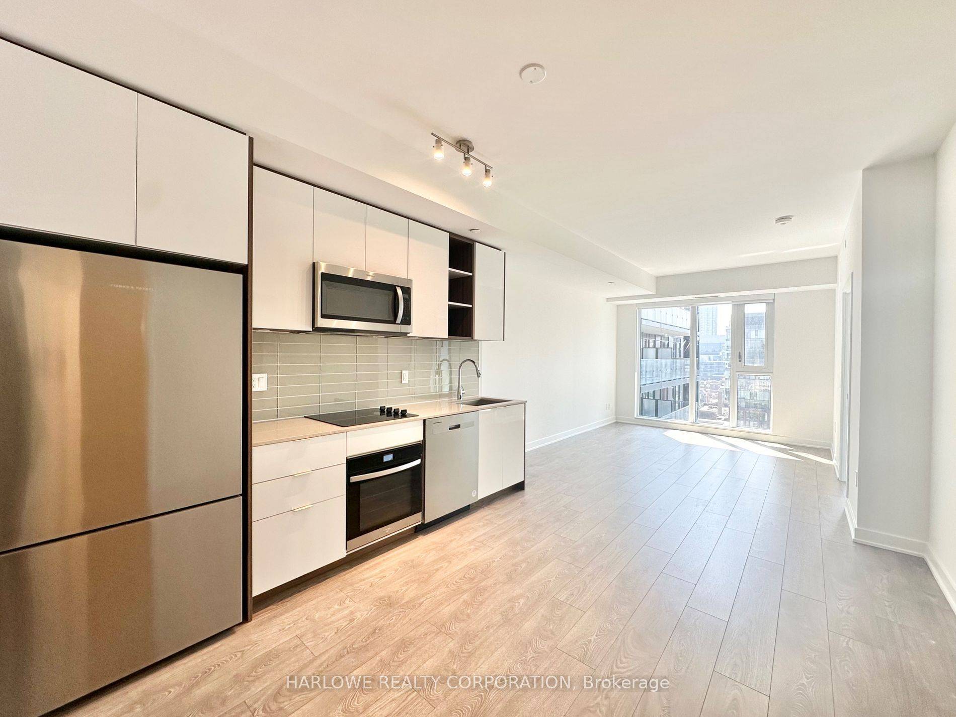 Toronto C01, ON M5V 0W9,543 Richmond ST W #1414