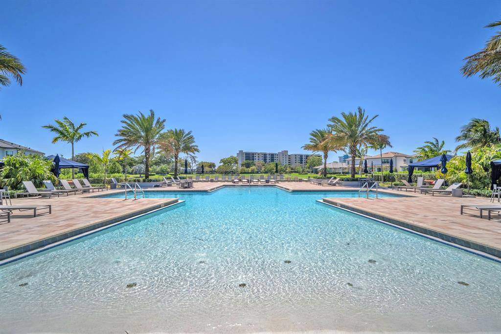 Oakland Park, FL 33309,4546 Pinehurst Trl W
