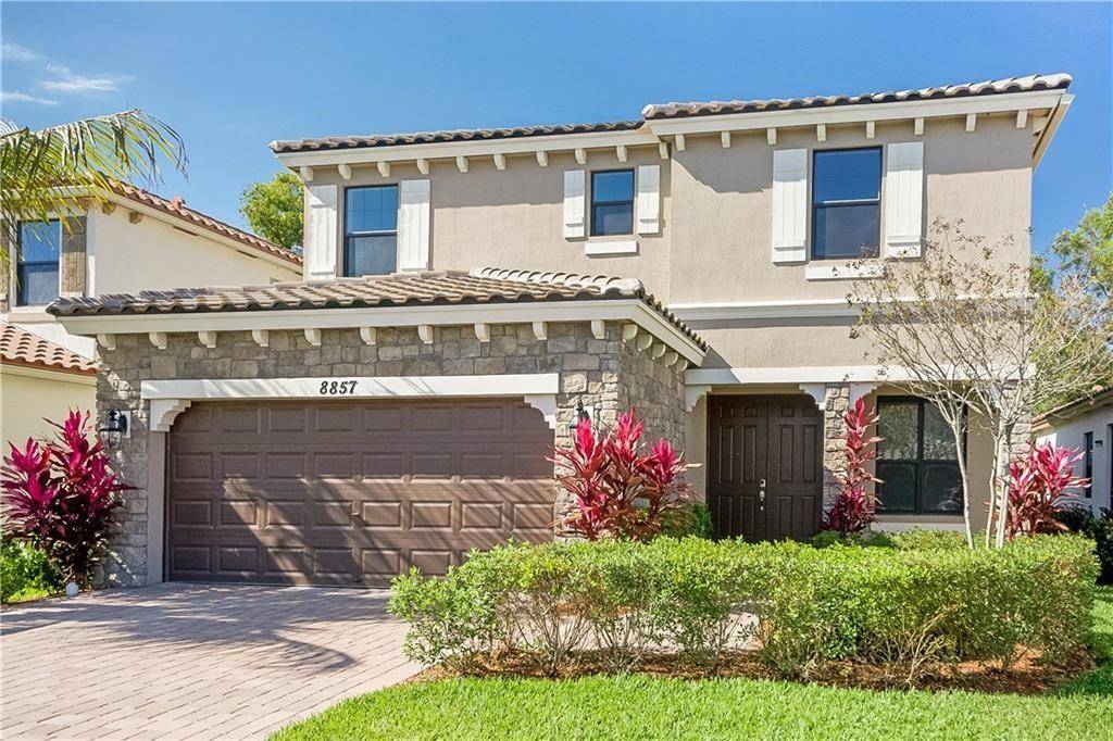 8857 Willow Cove Lane, Lake Worth, FL 33467