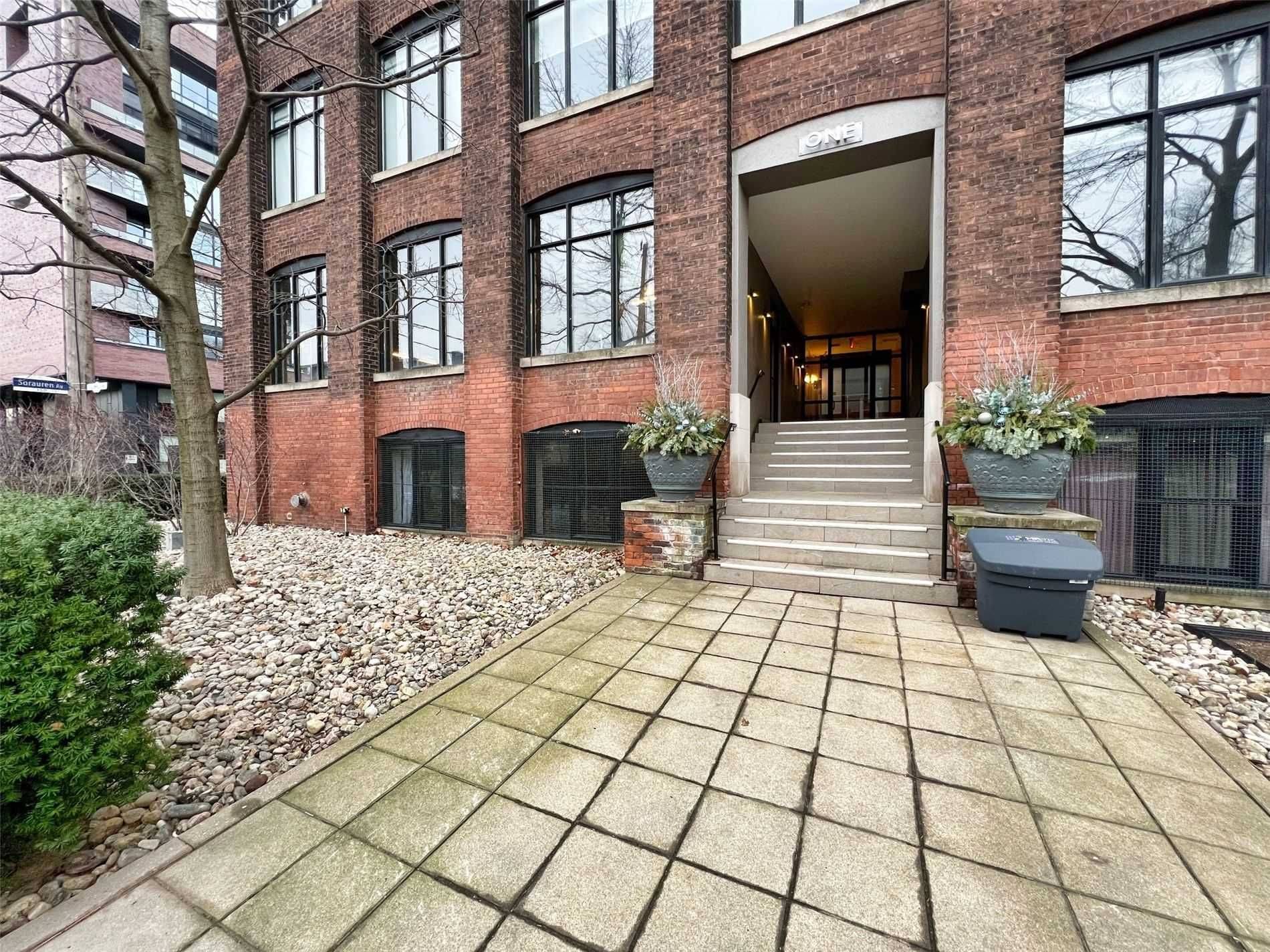 1 Columbus AVE #101, Toronto W01, ON M6R 1S1