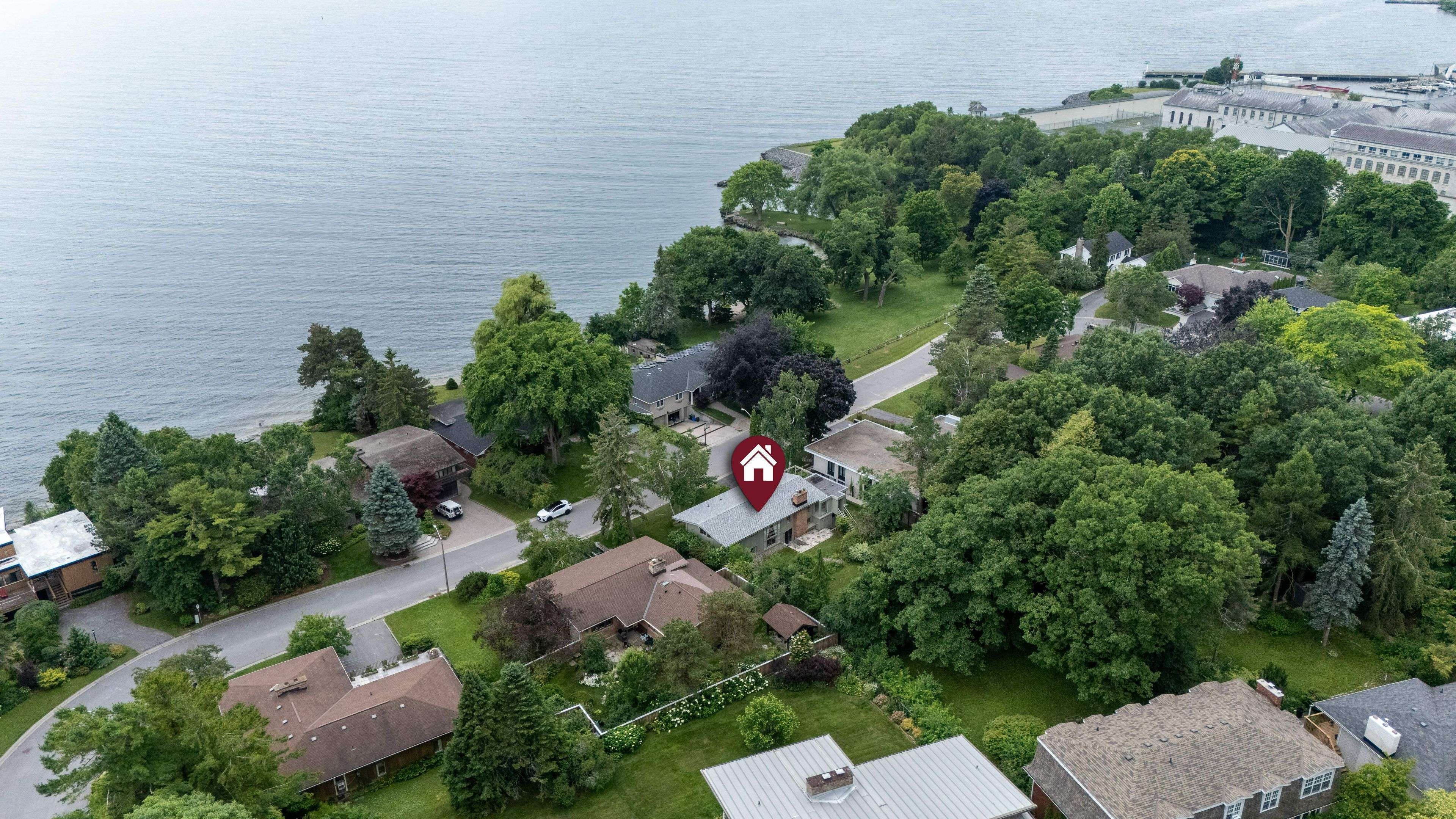 Kingston, ON K7L 4P9,227 Alwington PL