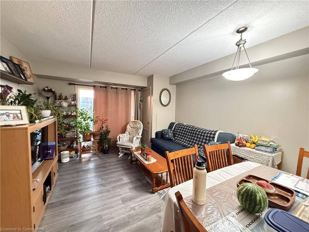 Guelph, ON N1L 0E8,43 Goodwin DR #301