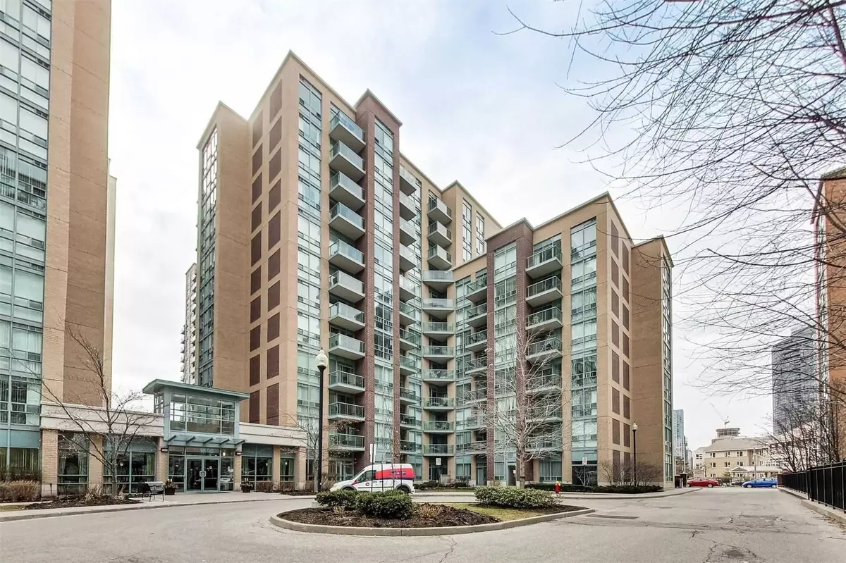 Toronto W08, ON M9A 0A5,9 Michael Power PL #610