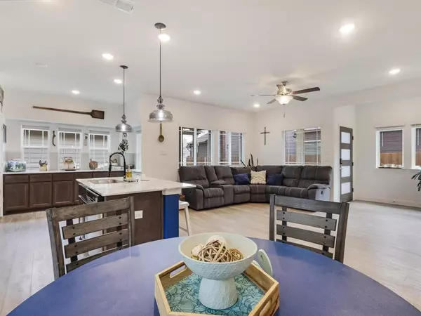 Aubrey, TX 76227,560 Val Verde Street