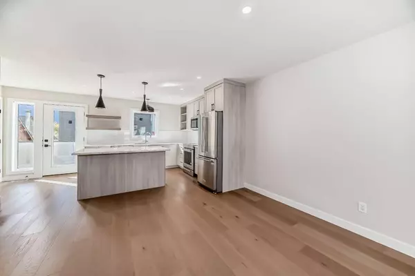 Canmore, AB T1W 1M4,1330 1st AVE #115