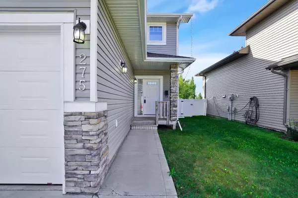 Blackfalds, AB T4M 0A1,275 Cedar SQ
