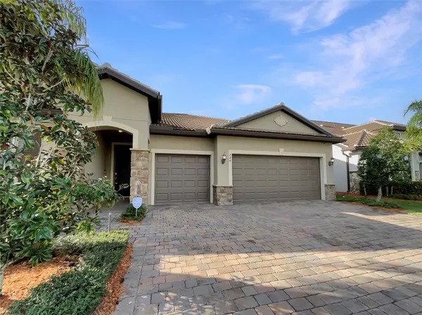 Port St Lucie, FL 34984,744 SE Villandry Way
