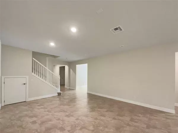Port St Lucie, FL 34984,744 SE Villandry Way