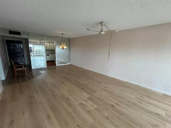 Lauderhill, FL 33319,3301 Spanish Moss Ter #308