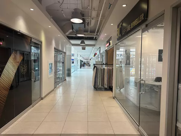 Markham, ON L3T 0C7,7181 Yonge ST #231