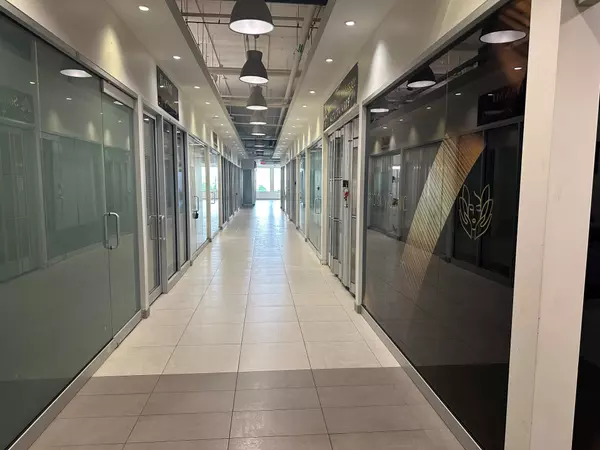 Markham, ON L3T 0C7,7181 Yonge ST #231