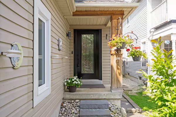 New Tecumseth, ON L0G 1W0,58 McCurdy DR
