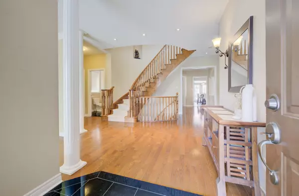 Oakville, ON L6H 7W3,1521 Craigleith RD
