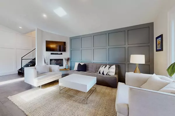 Oakville, ON L6L 2H4,2368 Ventura DR