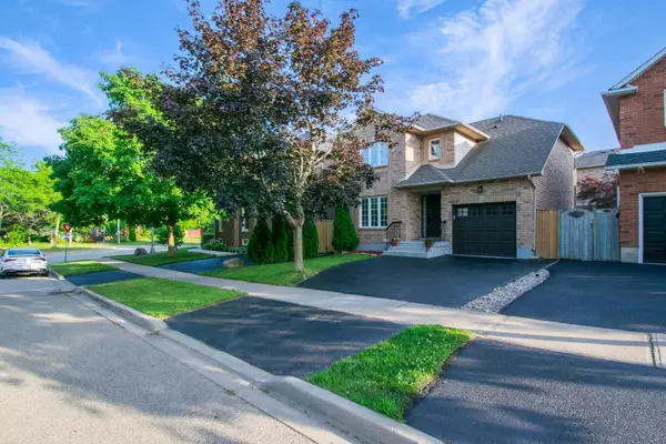 Oakville, ON L6M 3W7,2120 Shorncliffe BLVD
