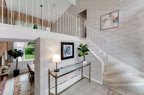Kingston, ON K7L 4P9,227 Alwington PL