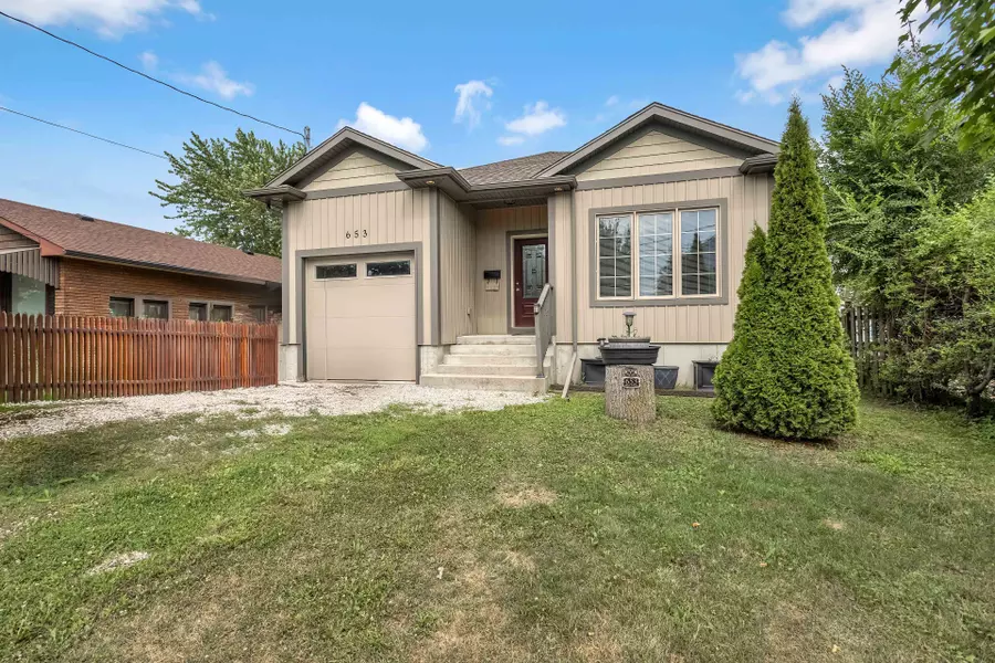 653 Deere ST, Welland, ON L3B 2M2