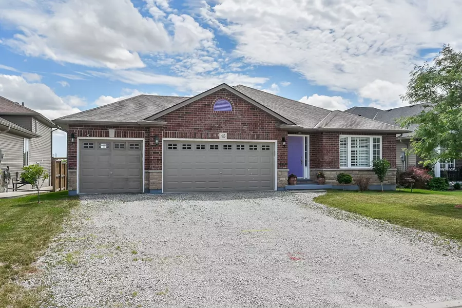 45 Helen DR, Haldimand, ON N0A 1H0