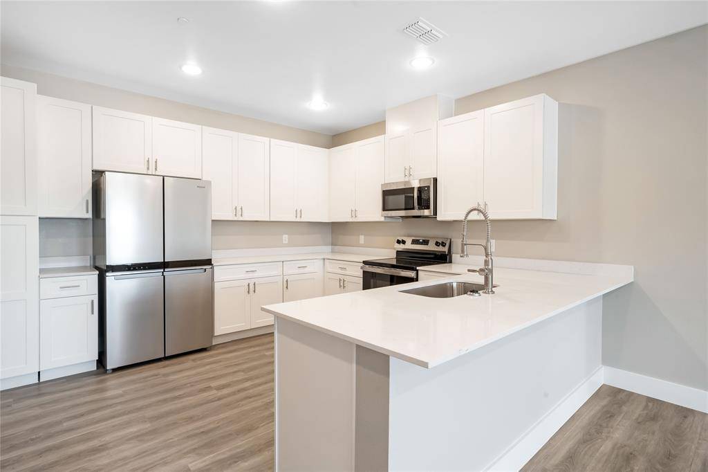Fate, TX 75087,577 Richlands Way #202