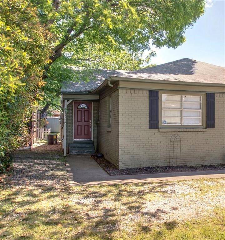 Grapevine, TX 76051,424 E Worth Street ##422-24