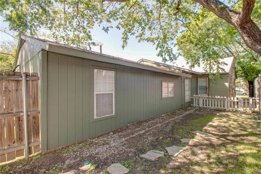Grapevine, TX 76051,424 E Worth Street ##422-24