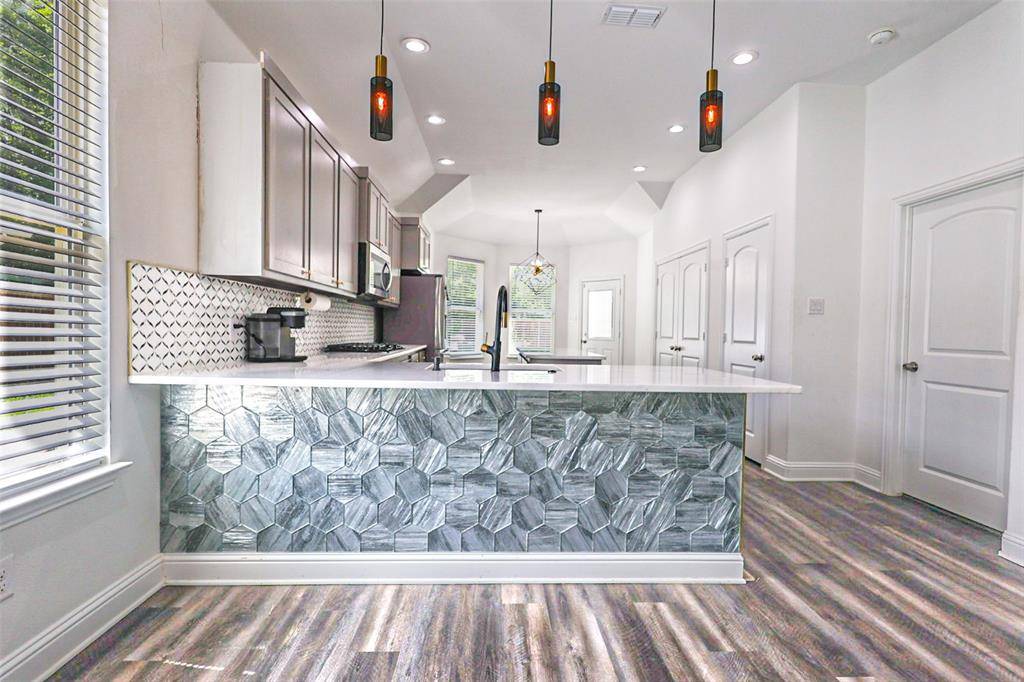 Dallas, TX 75216,2255 Exeter Drive