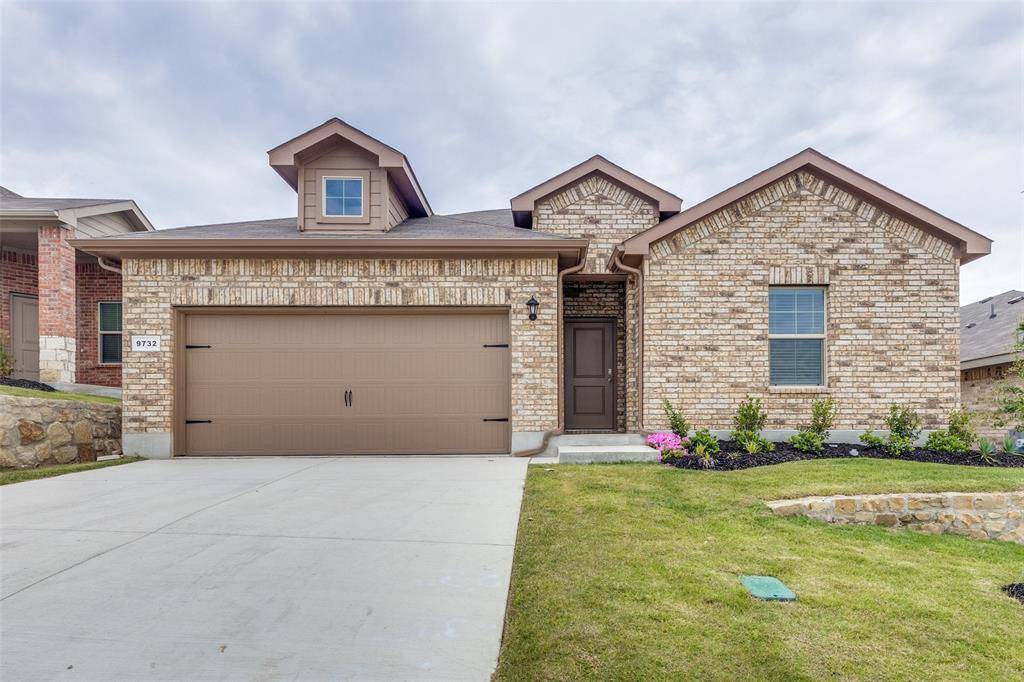 9732 CHERRYVILLE Road, Fort Worth, TX 76108