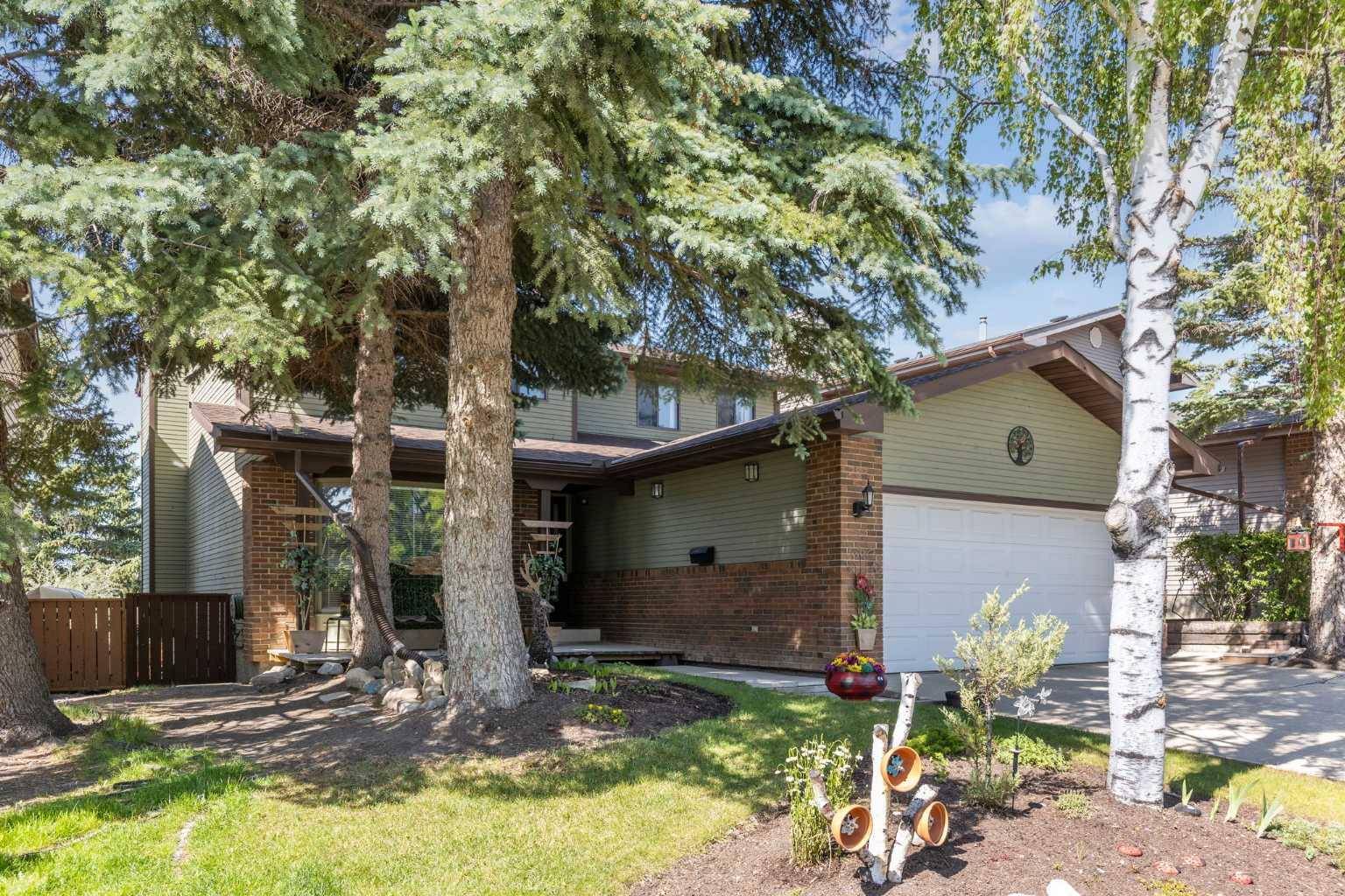 16 Hawkfield CRES NW, Calgary, AB T3G 1Z5
