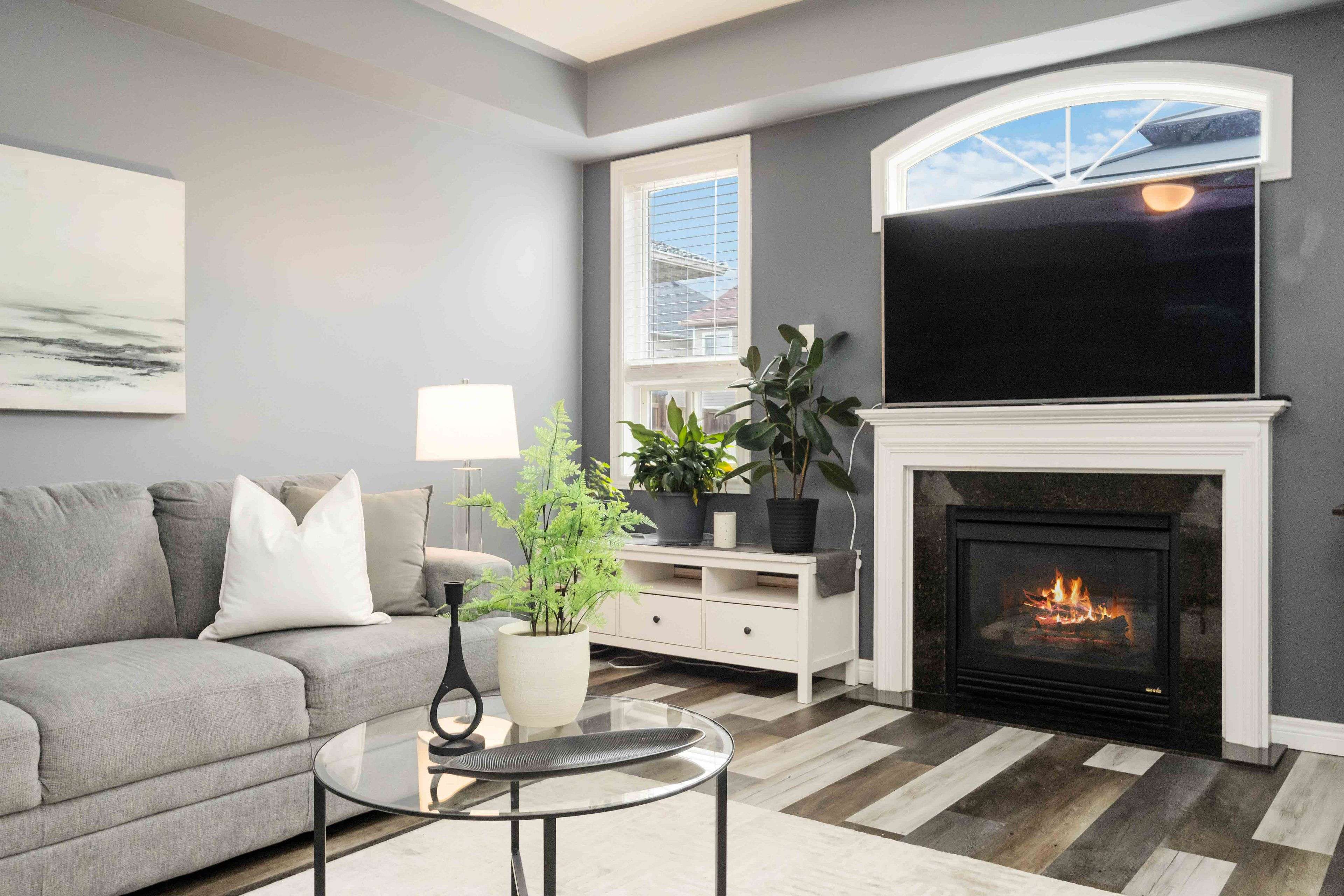 Whitby, ON L1M 2J3,25 Bianca DR