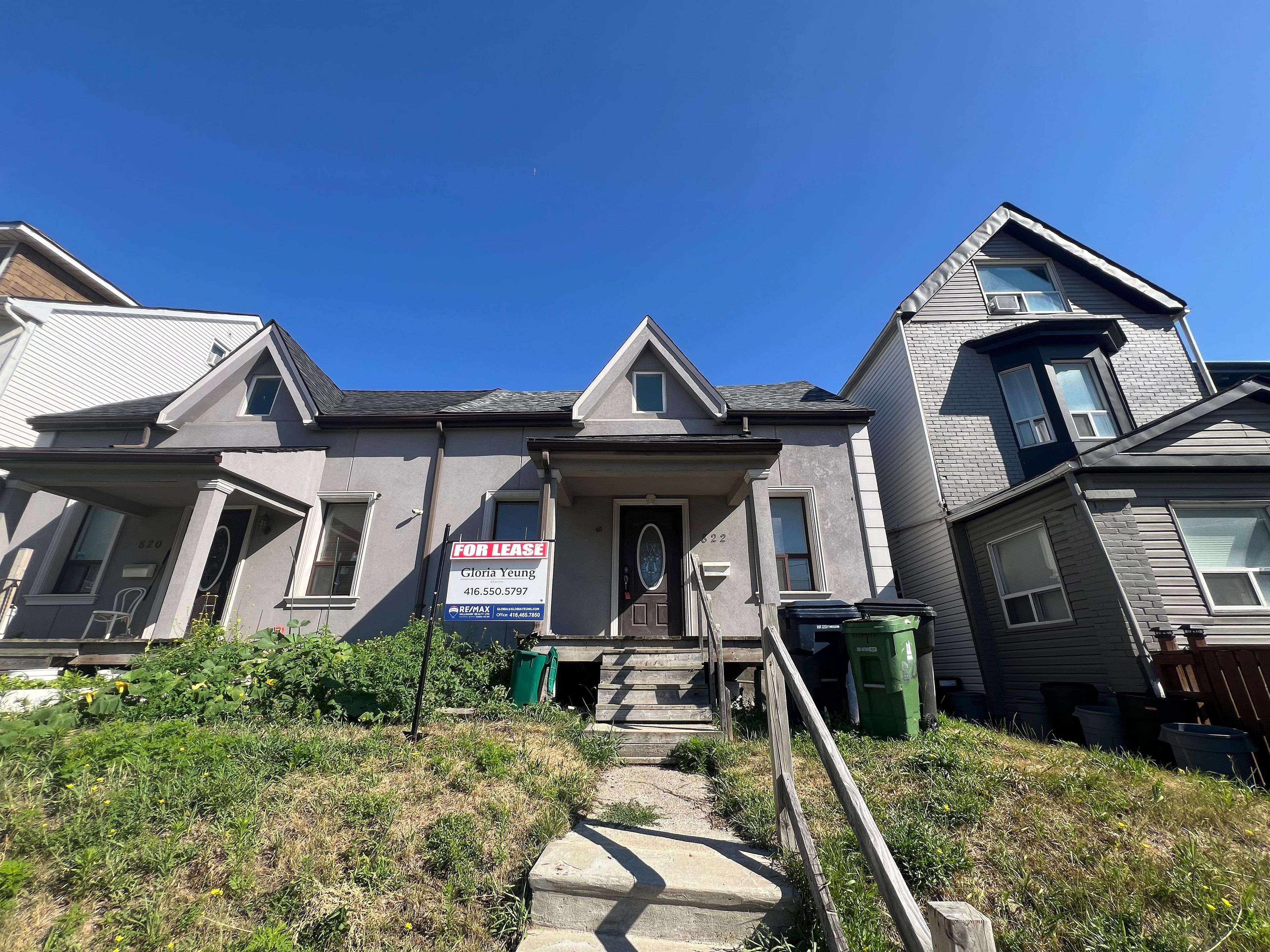 822 Gerrard ST E #1, Toronto E01, ON M4M 1Y7
