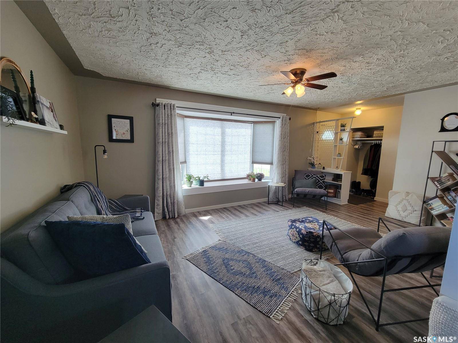 Macklin, SK S0L 2C0,5103 Leader STREET