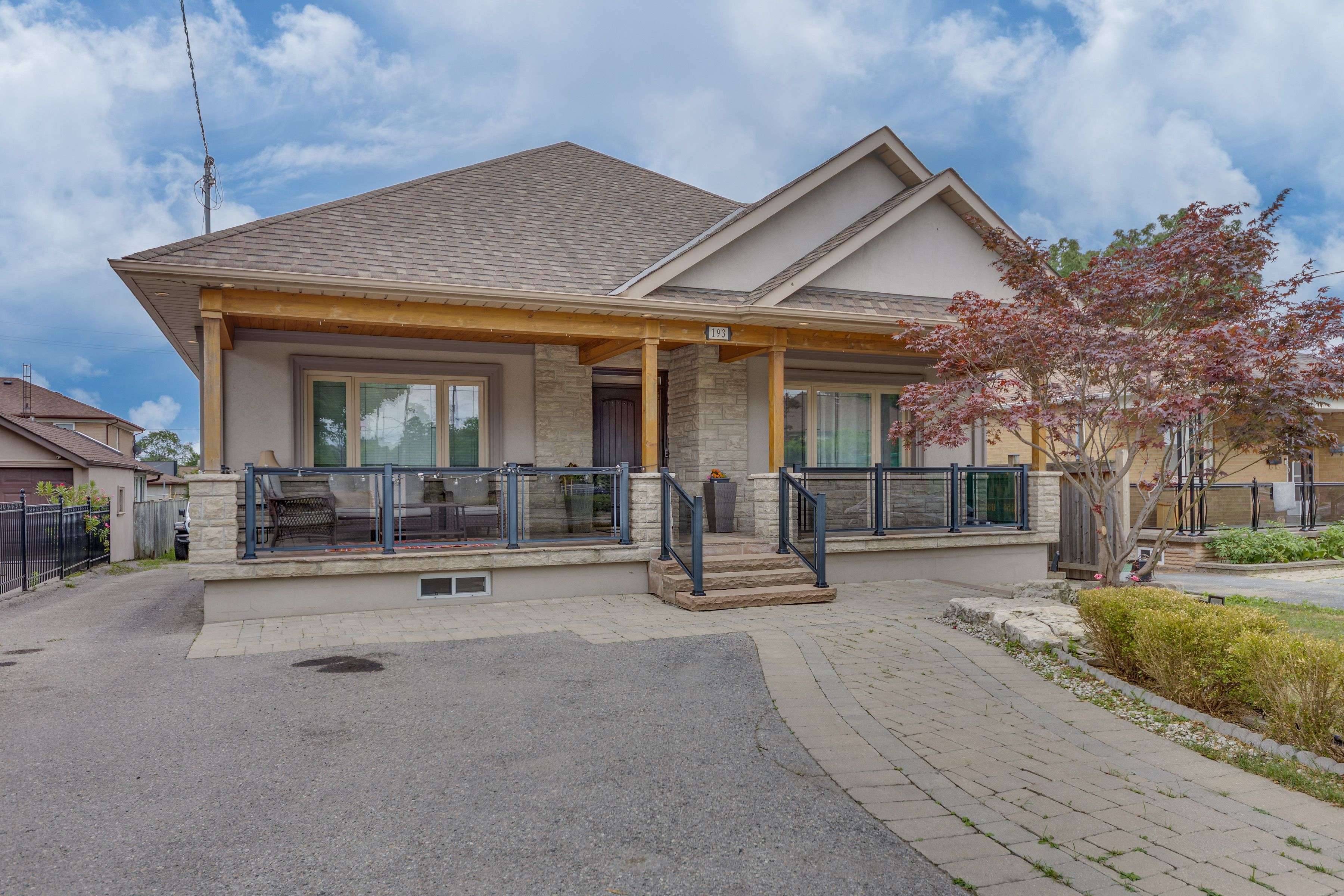 193 Epsom Downs DR, Toronto W05, ON M3M 1S8