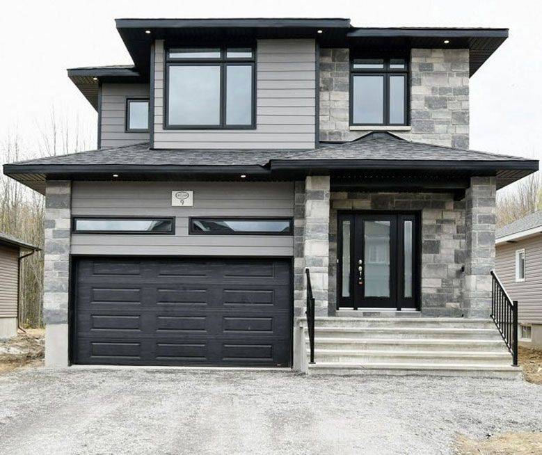 72 Chateauguay ST, Russell, ON K0A 1W0