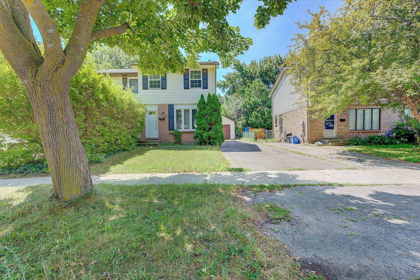 41 Ivenrary RD, London North, ON N6G 3L5