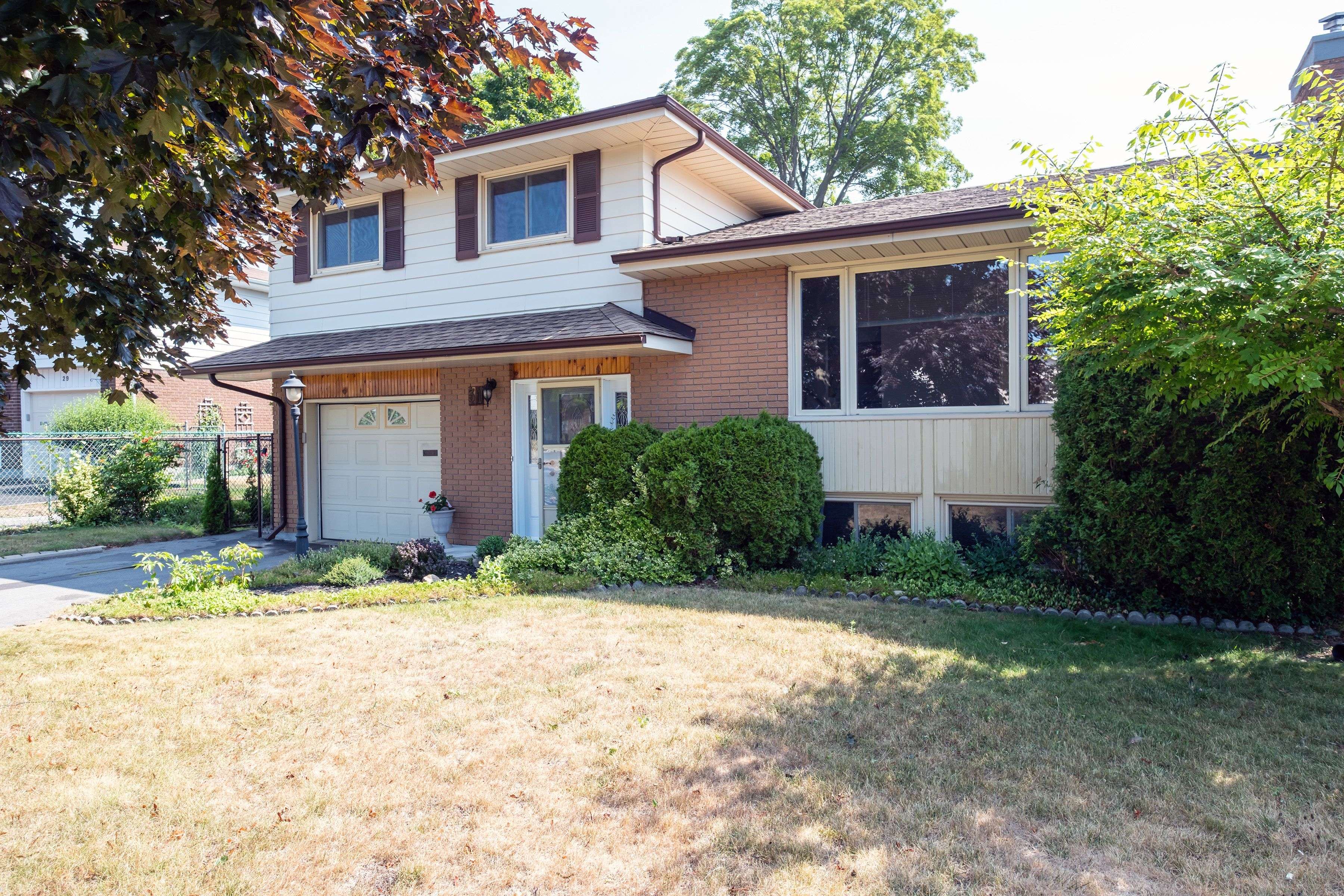 31 O'Neil CRES, Quinte West, ON K8V 5Y5