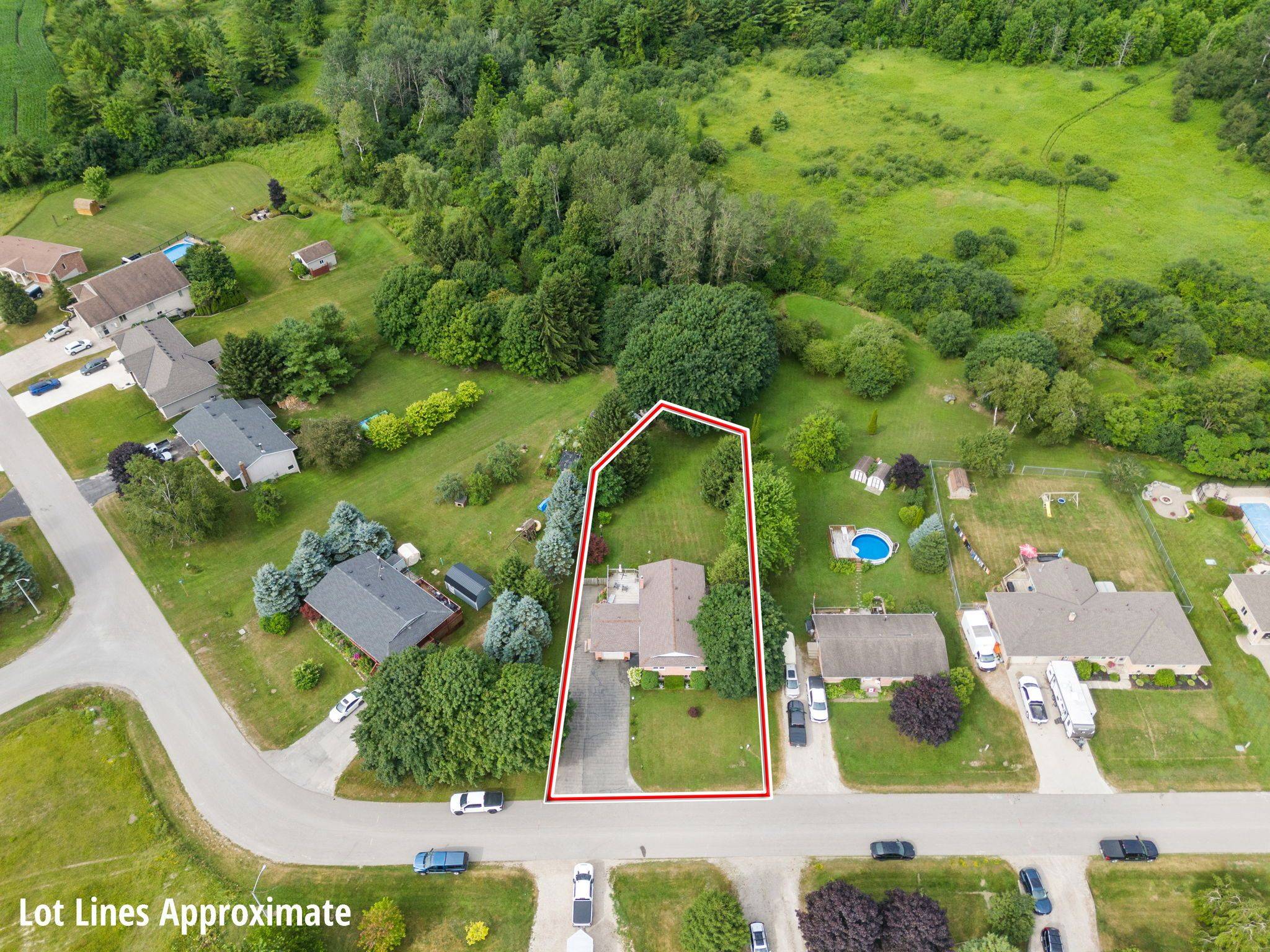 North Huron, ON N0G 1E0,25 Jordan DR