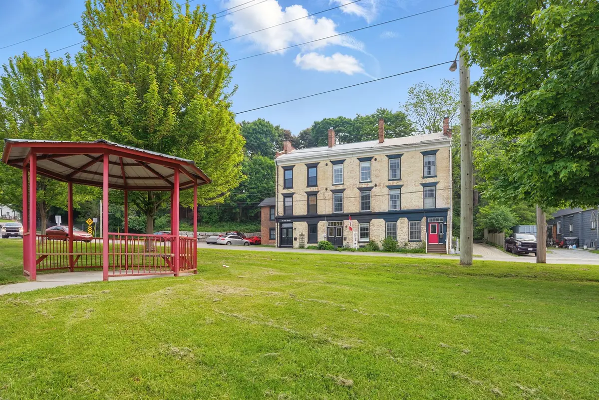 Port Hope, ON L1A 2T1,39 Mill ST N