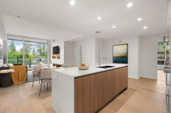Langford, BC V9B 7C1,2000 Hannington Rd #402