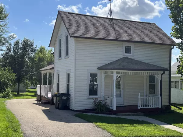 408 S Madison Street, Elizabeth, IL 61028