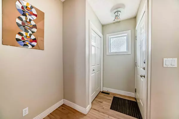 Calgary, AB T2Y3X7,128 Bridlewood VW Southwest
