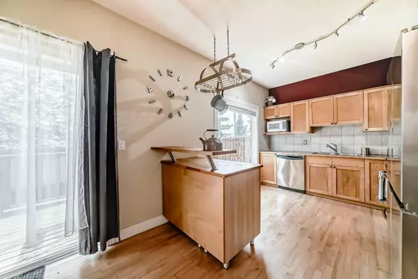 Calgary, AB T2Y3X7,128 Bridlewood VW SW