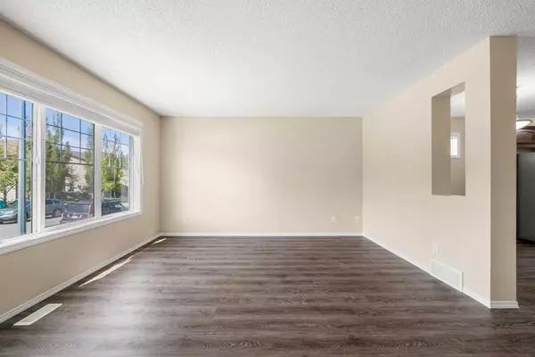 Okotoks, AB T1S 0H5,88 Cimarron Grove Close